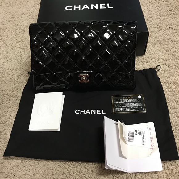 CHANEL Handbags - Authentic Chanel Classic Flap Clutch